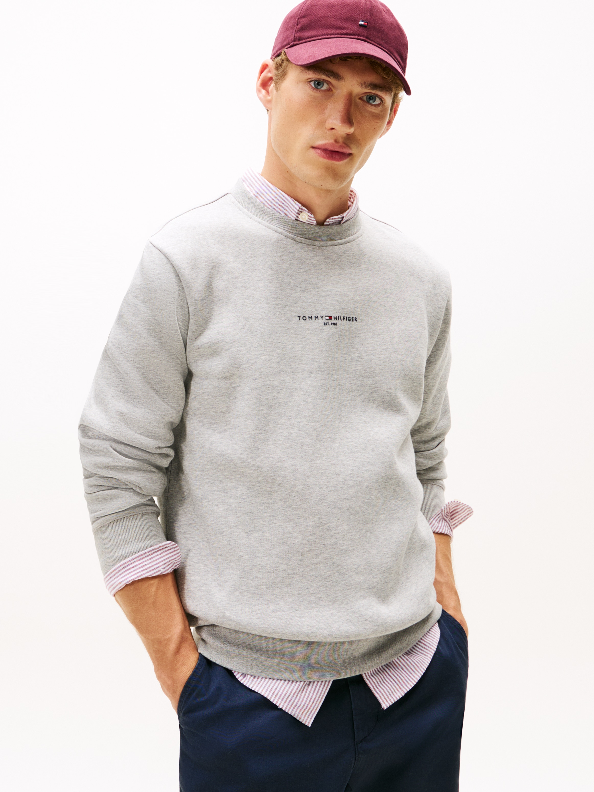 Sweatshirt TOMMY HILFIGER "TOMMY LOGO TIPPED CREWNECK", Herren, Gr. XXL, grau (light grau heather), Sweatware, Obermaterial: 63% Baumwolle, 37% Polyester, Casual, regular fit hüftbedeckend, Rippbündchen kontrastfarben, Sweatshirts