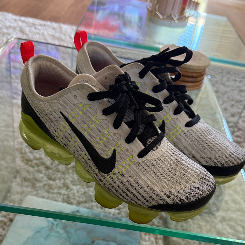 Nike Shoes | 5.5y Nike Vapormax - Nike Kids' White And Black Sneakers With Yellow Accents | Color: Black/White | Size: 5.5y Boys And Girls