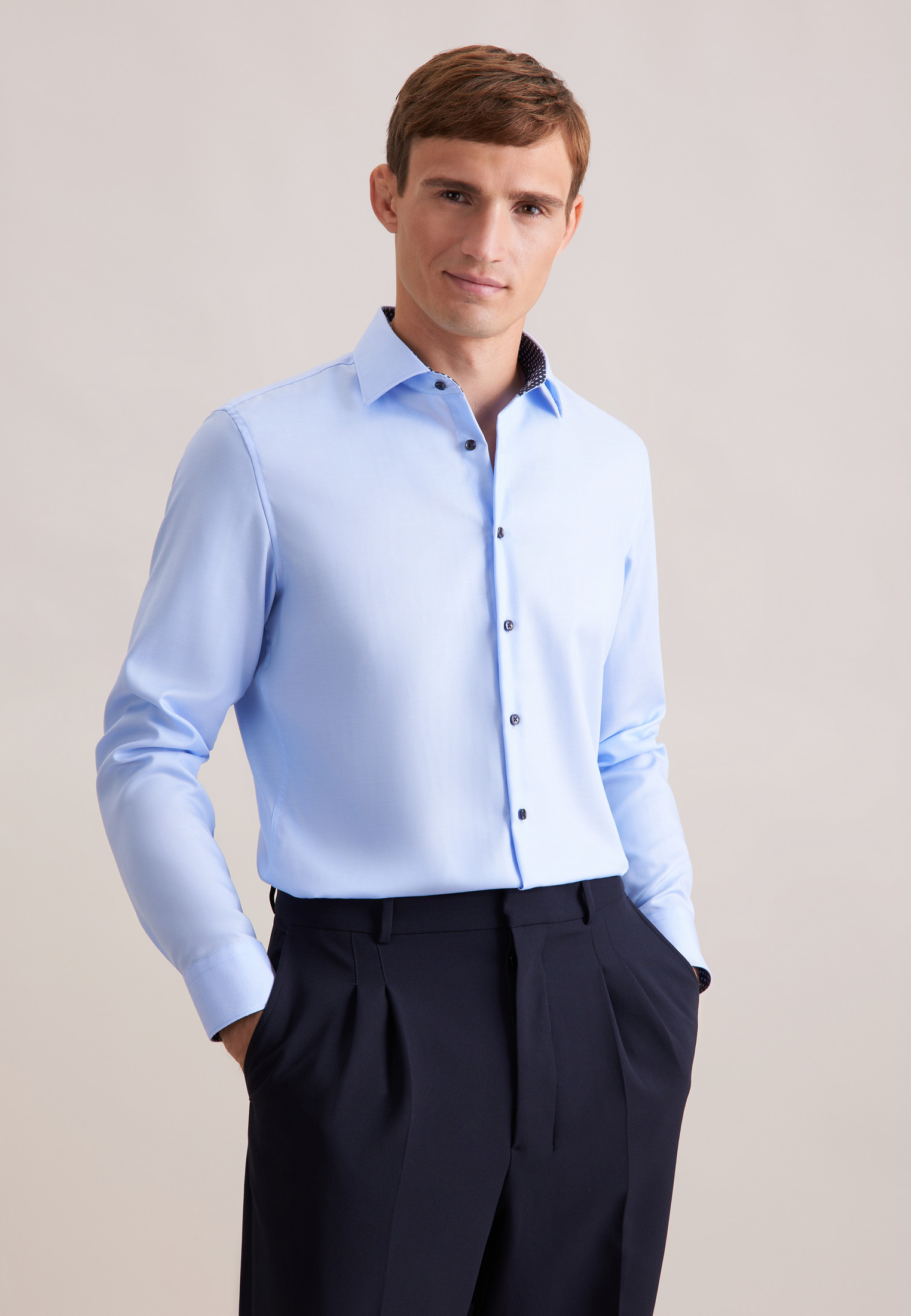 Businesshemd SEIDENSTICKER "Schwarze Rose", Herren, Gr. L (41), normale Ärmellängen, blau, 100% Baumwolle, unifarben, tailored fit, 2-Knopf-Manschette, Hemden, Shaped 1/1 Kentkragen Uni Image