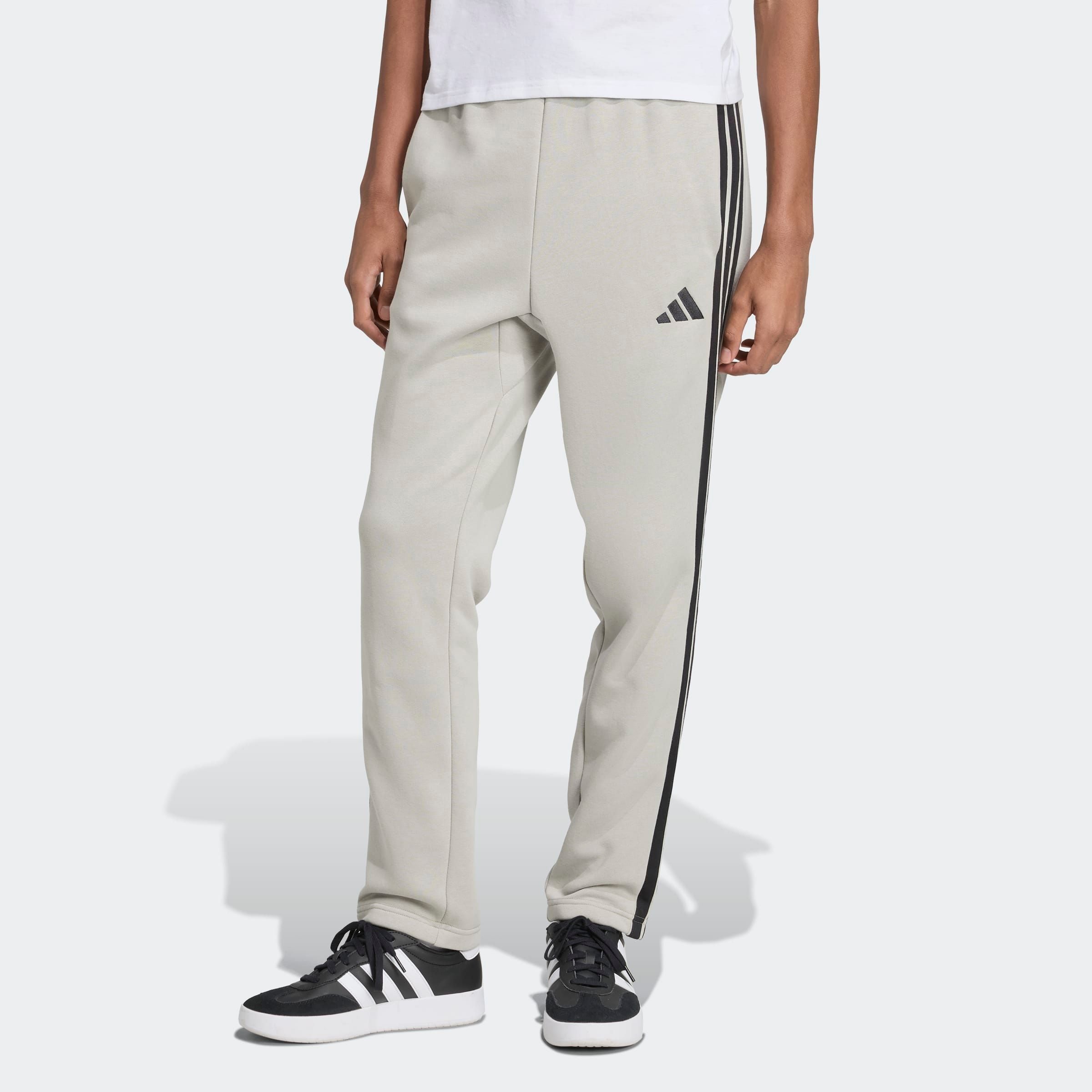 Sporthose ADIDAS SPORTSWEAR "M 3S FL O PT", Herren, Gr. M, N-Gr, metallicl grau, schwarz, Obermaterial: 55% Baumwolle, 36% Polyester, 9% Viskose, Hosen Sporthose, aus Baumwolle, Polyester und Viskose, offener Saum