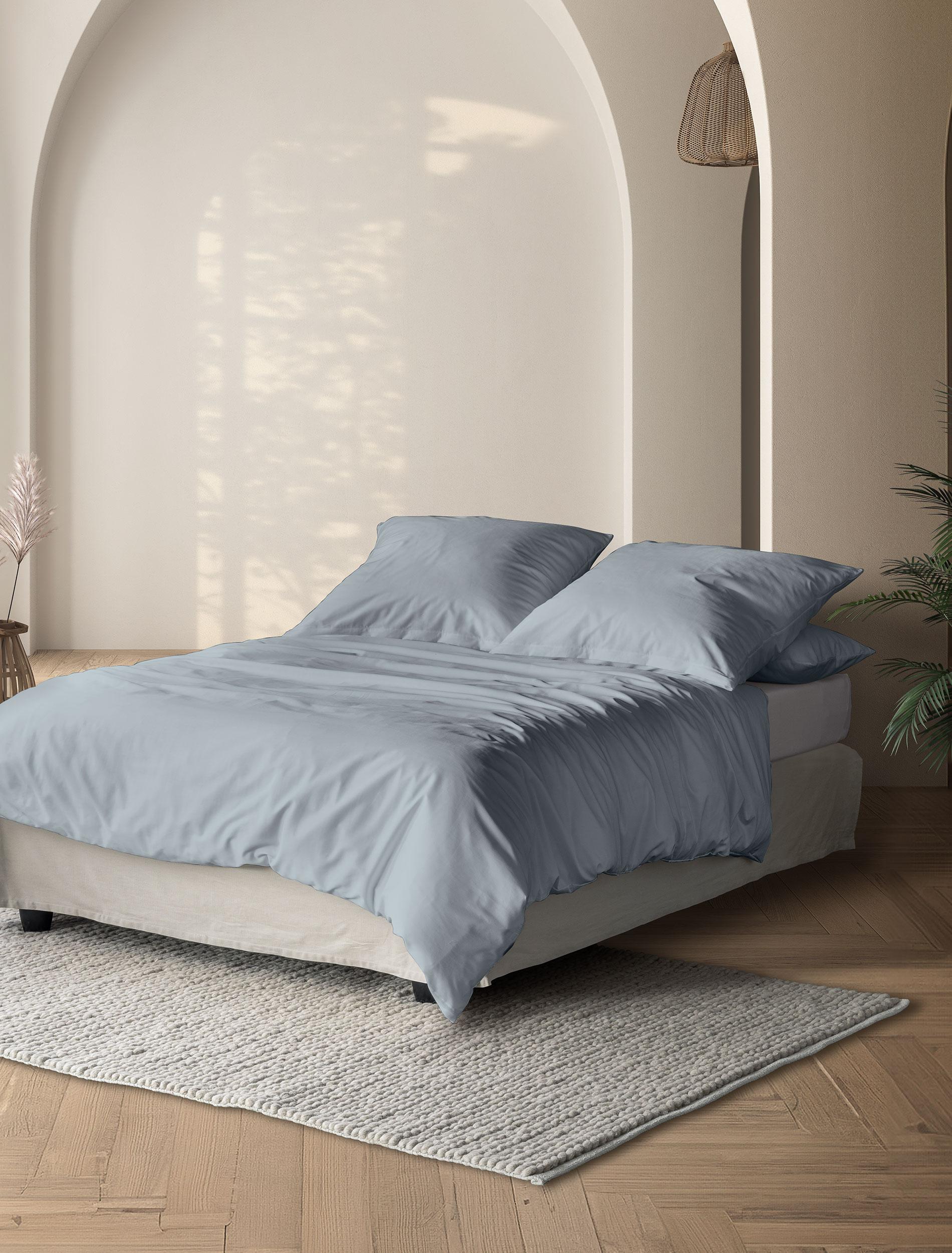 Bettwäsche IRISETTE "Paris 8000", blau, B/L: 135cm x 200cm, 1 Stk., 1 Stk., Mako-Satin, B/L: 40cm x 80cm, 2 Stk., Mako-Satin, Obermaterial: 100% Baumwolle, Bettwäsche, Hochwertige Premium Bettwäsche Image
