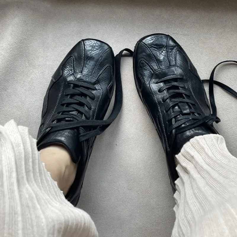 Lässige flache Retro-Sneaker zum Schnüren, weiche, bequeme Wanderschuhe, runde Zehen-Sportschuhe, Größe 35–44