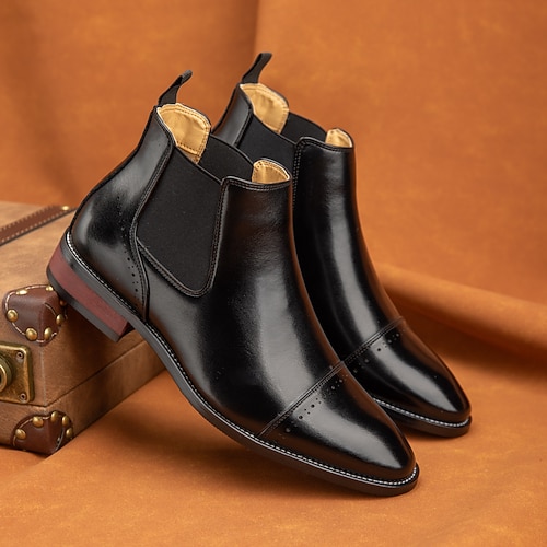 Herren-Chelsea-Stiefel in poliertem Braun mit spitzer Zehenpartie, elegante Stiefeletten für Geschäftstreffen, Hochzeiten und Abendausflüge Image