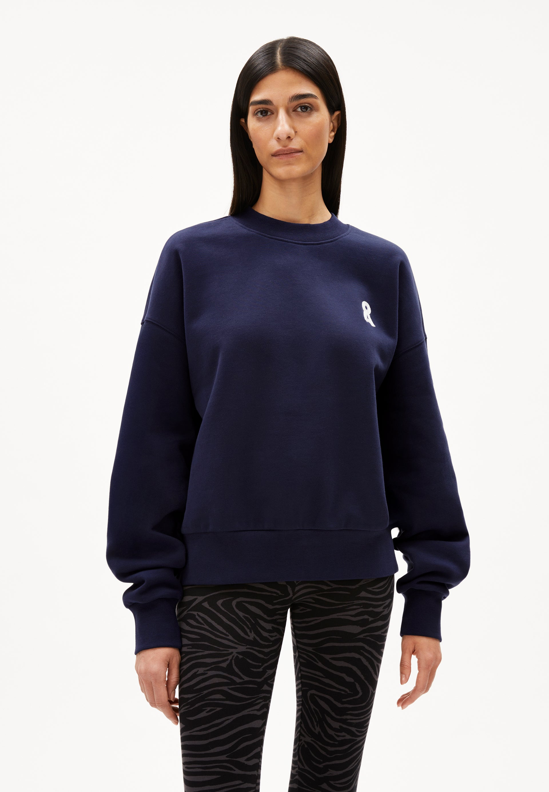 ICONIC Å ALIZAA | Sweatshirt aus Bio-Baumwolle - blau (S) Image