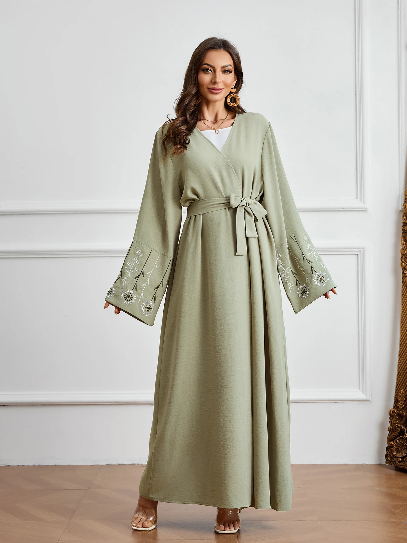2023 Damen Abaya Lange Robe Muslimische Ramadan Gebetskleidung Stickerei Grün Lose Langarm Taille Gebunden Arabisch Elegante Kleider Image