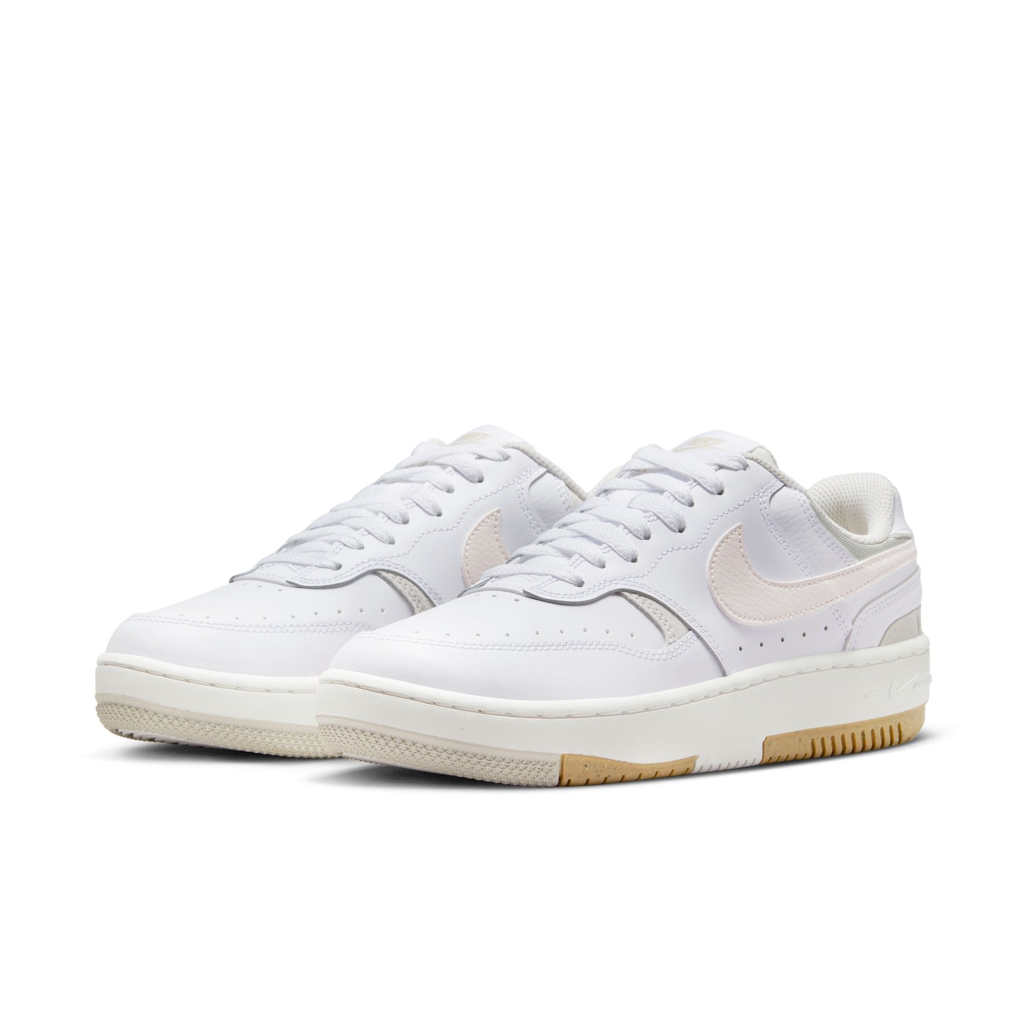 Sneaker NIKE SPORTSWEAR "WMNS NIKE GAMMA FORCE", Gr. 41, weiß, phantom, light bone, sanddrift, Leder, Synthetik, Sportlich, Schuhe