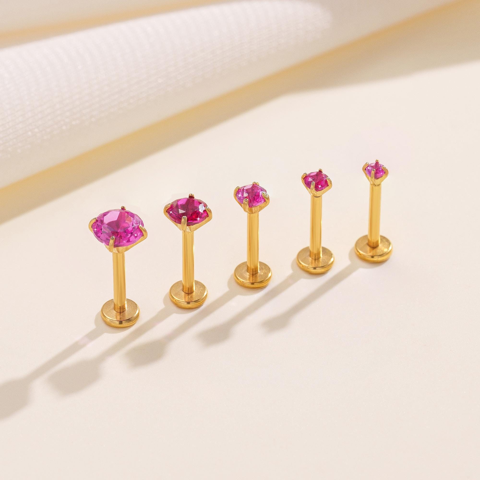 Boucles d'oreilles en zircone couleur titane rose rouge * Boucles d'oreilles à dos plat, boucle d'oreille hélice * Boucle d'oreille tragus * Boucle d'