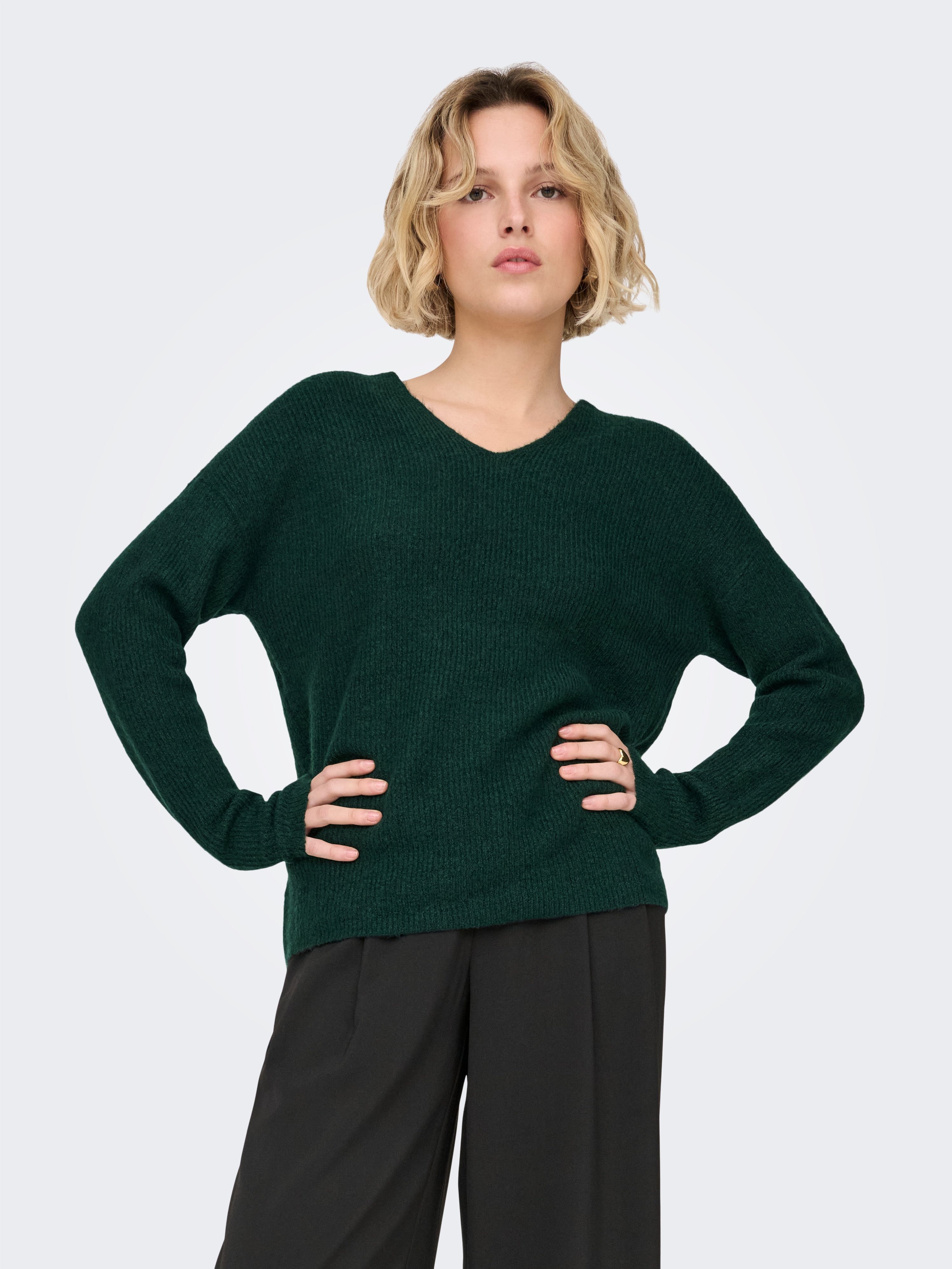V-Ausschnitt-Pullover ONLY "ONLCAMILLA V-NECK L/S PULLOVER KNT NOOS", Damen, Gr. M, grün (scarab detail:melange), Strick, Obermaterial: 74% Polyacryl, 24% Polyester, 2% Elasthan, meliert, regular fit normal, V-Ausschnitt, Strickbündchen, Pullover