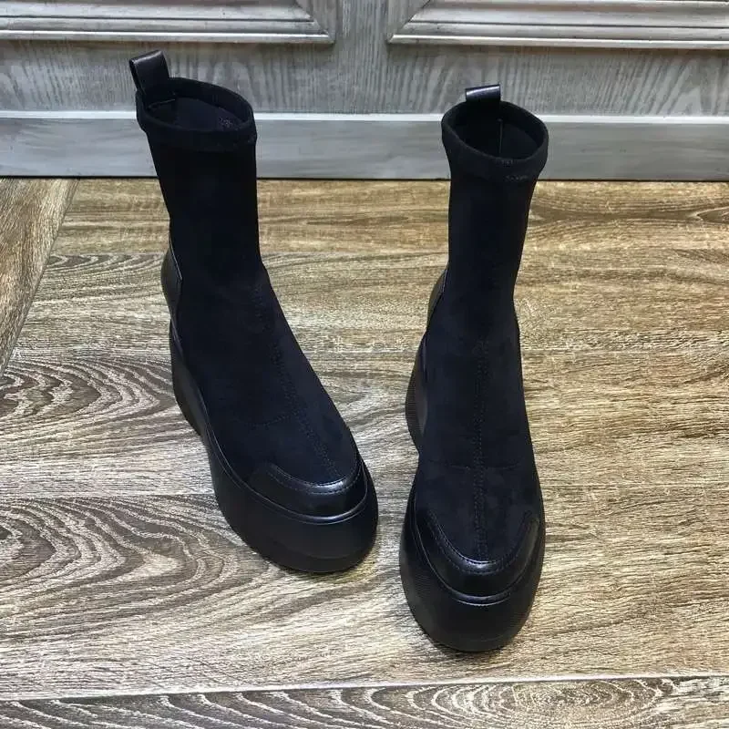 Neu in weiblichen kurzen Schuhen, Herbst-Booties, Winter 2022, große Größe, warm, Pu, Y2k, bequem und elegant, heißer Stiefel, Damen-Stiefeletten Image