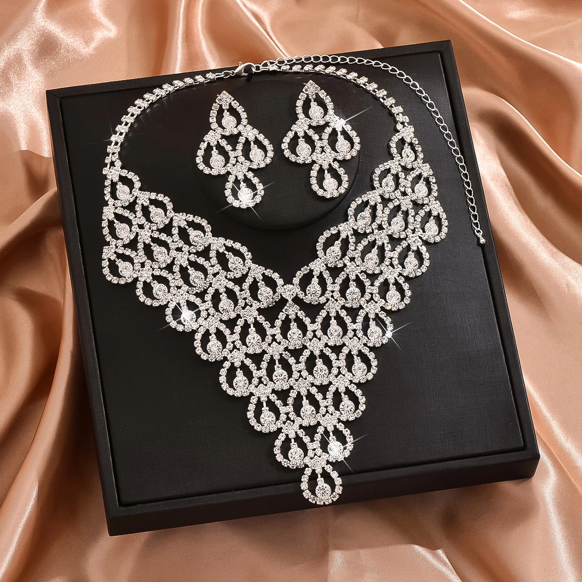 3PC Damen Mode Zirkon Serie Silber Geometrische Halskette Ohrringe Schmuck-Set Hochzeit Party Festival Gift-8571 Image