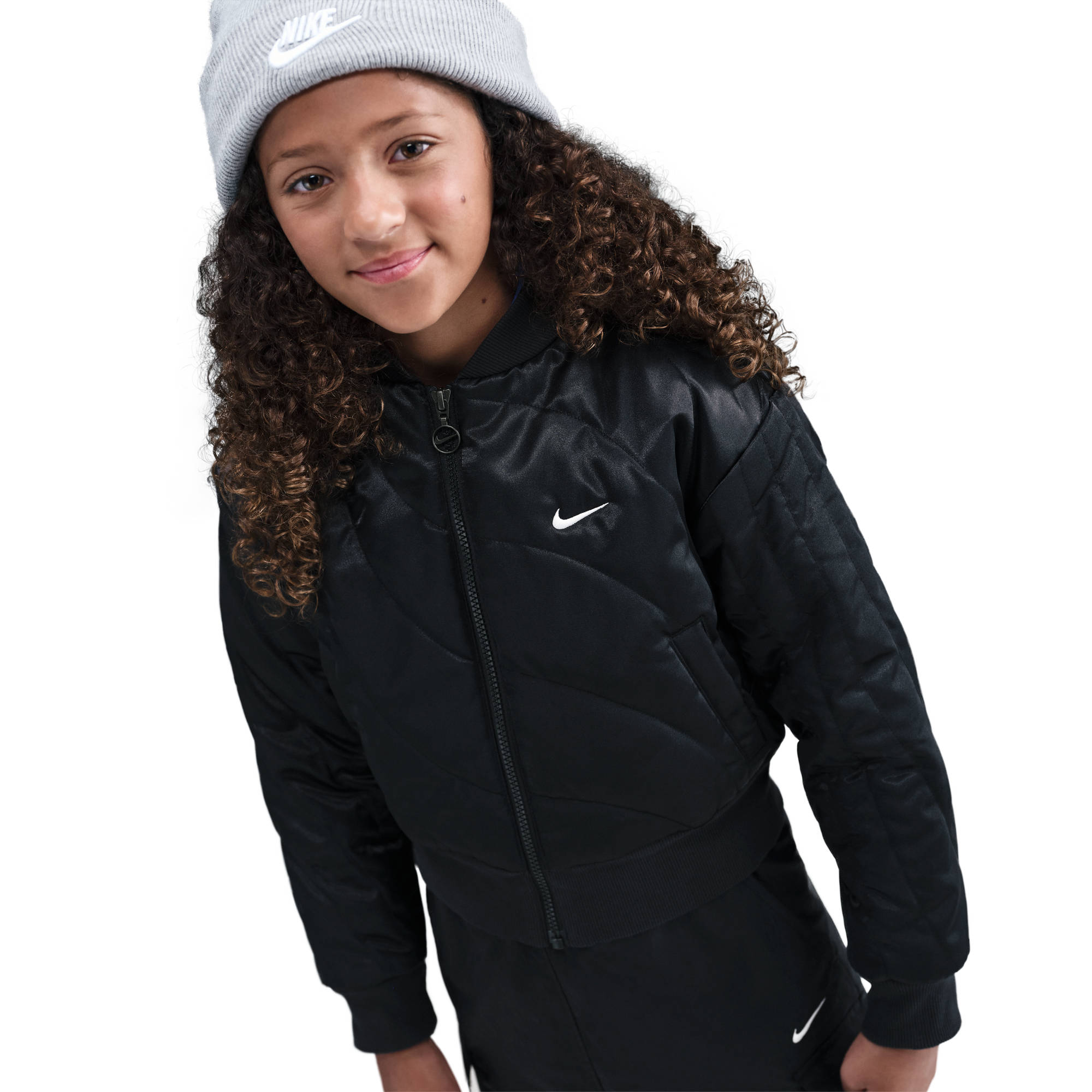 Trainingsjacke NIKE SPORTSWEAR "G NSW JKT STY STAR", Kinder, Gr. S (128/134), schwarz, weiß, Obermaterial: 100% Polyester, Jacken Image