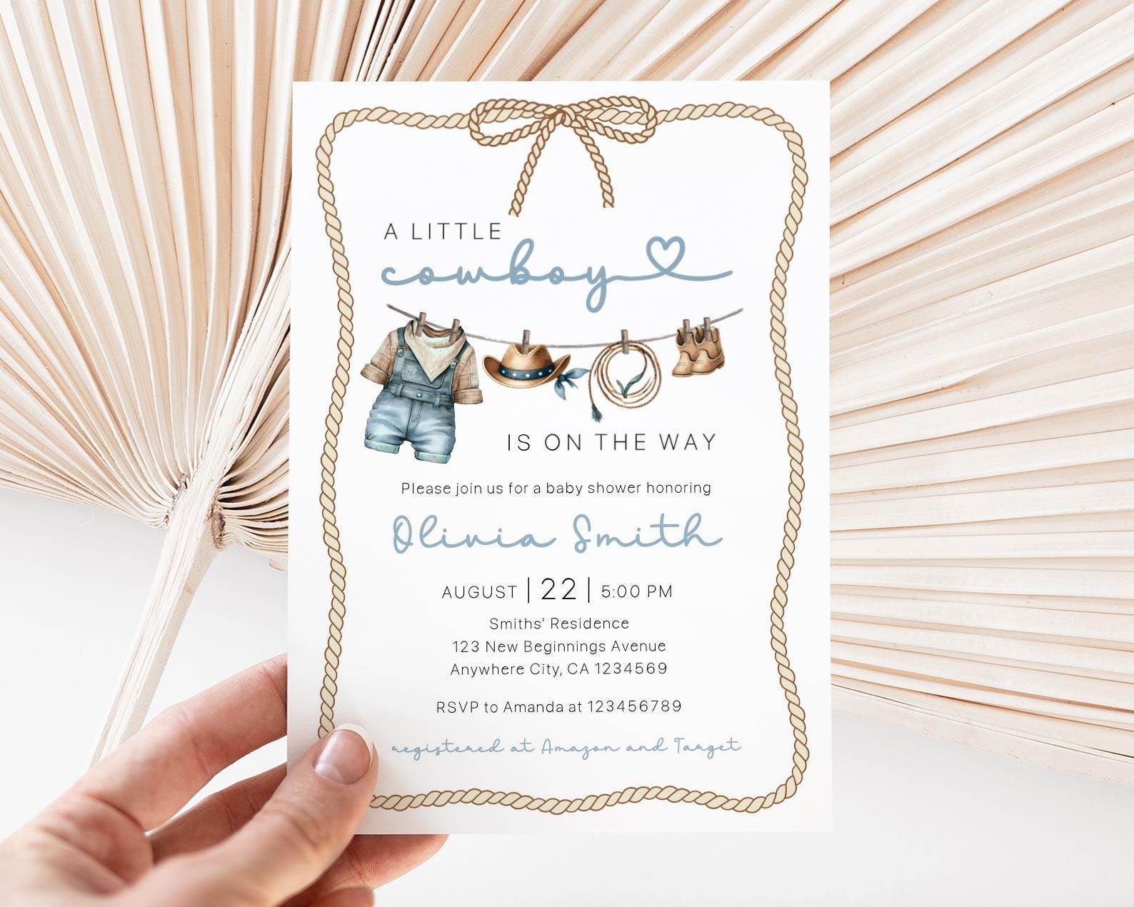 "Invito baby shower a tema cowboy, invito baby shower \"Little Cowboy Is On The Way\", invito baby shower \"Rodeo Wild West\", invito baby shower con vesti"