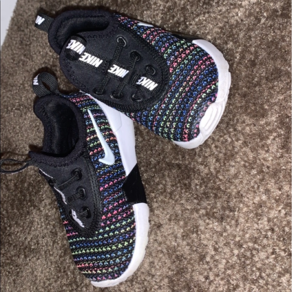 Nike Shoes | Toddler Nike Size 6 | Color: Black | Size: 6