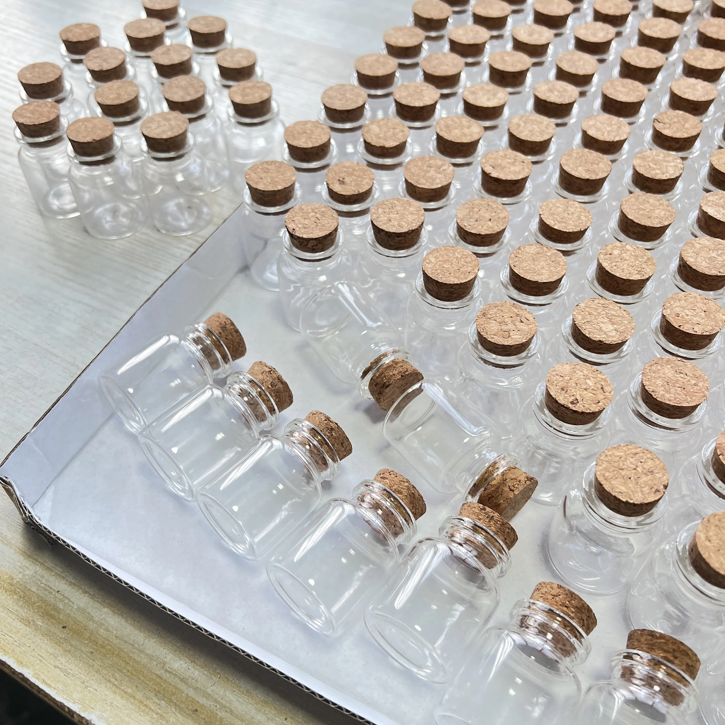 30 Stück 15 ml Mni-Dekor-Glasgläser, 16 x 30 x 40 mm, Glasflaschen, Kork, DIY-Glas-Reagenzglasfläschchen, Hochzeitsgeschenk, klare Saatbehälter
