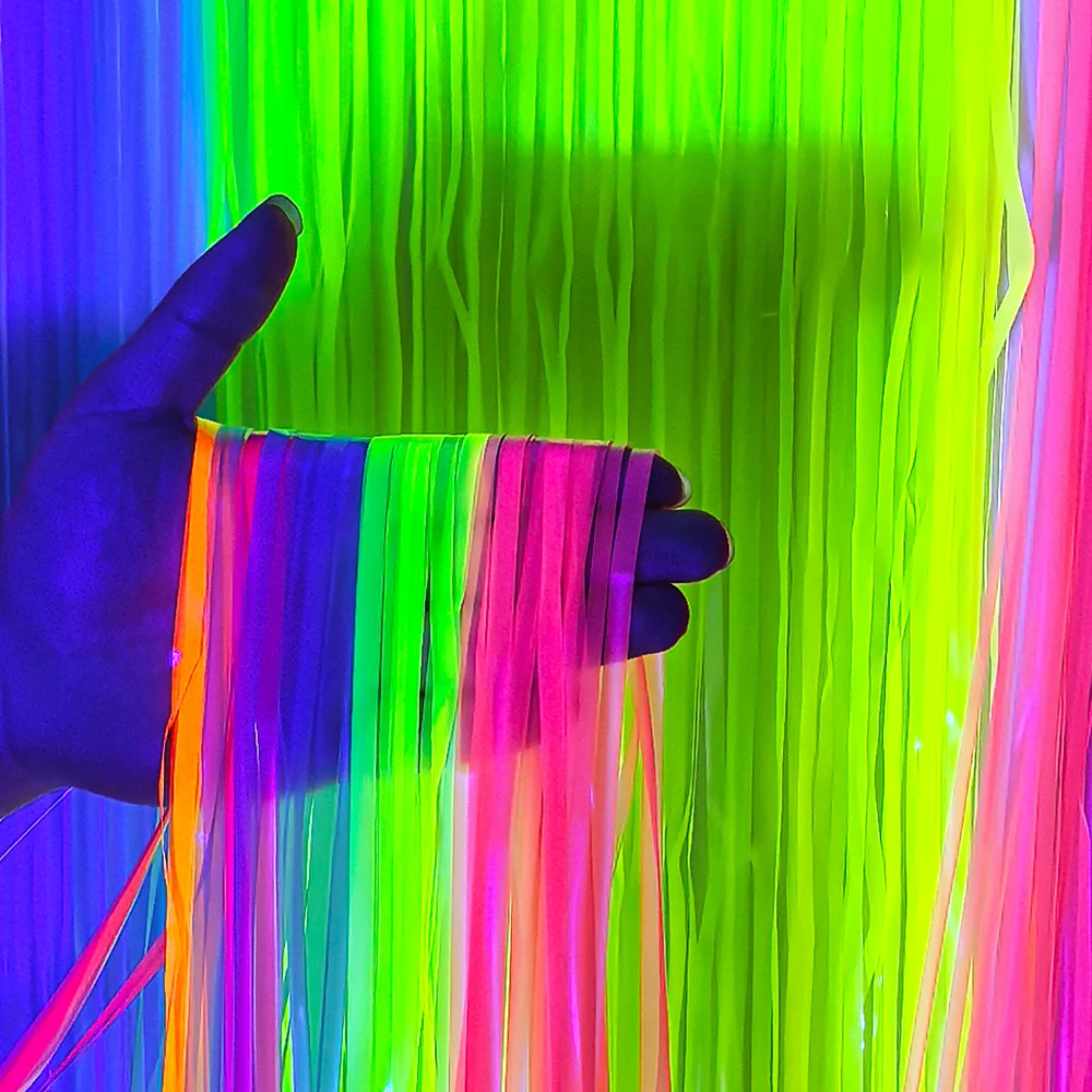 1*2M Fluoreszierende Macaron Regen Seide Vorhang Folie Quaste Karneval Party Bar Geburtstag Party Halloween Dekoration Hintergrund Requisiten Image
