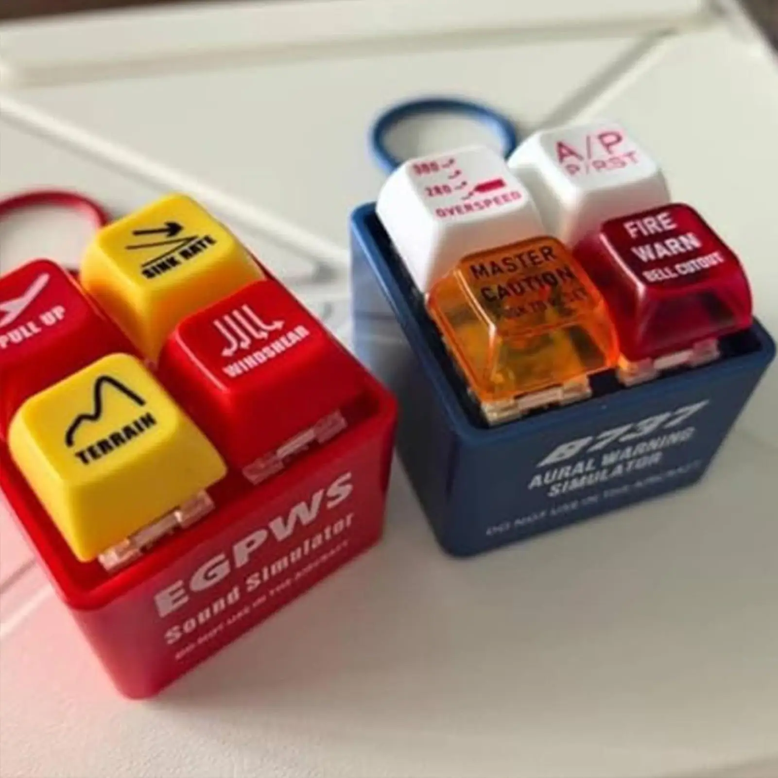 Flugzeug Notfall Alarm Schlüsselanhänger Ärzte Warnung Sound Simulator Crew Alarm Schlüsselanhänger Anhänger Rucksack Auto Innen Anhänger Dekor Image