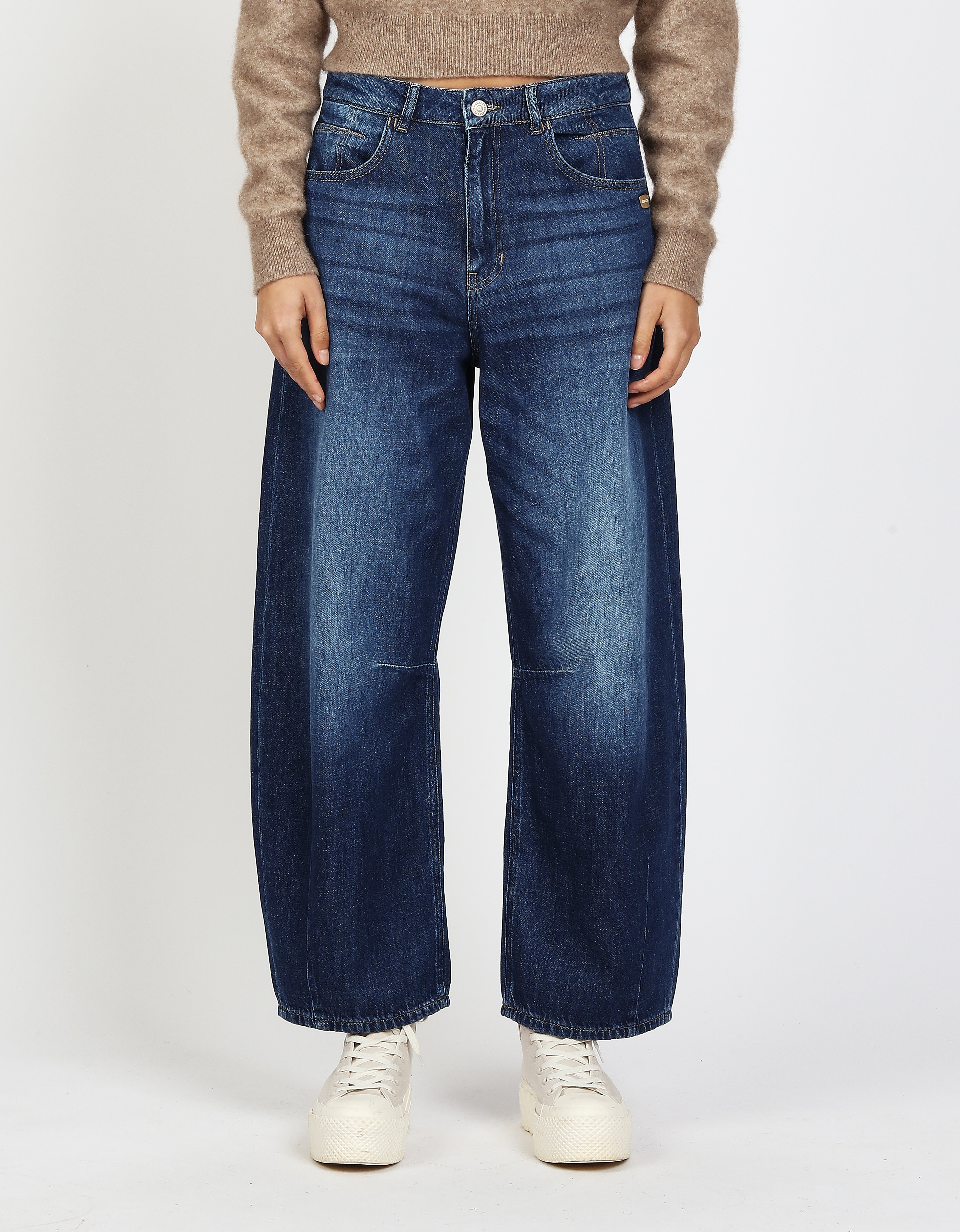 5-Pocket-Jeans GANG "94SARINA", Damen, Gr. 29, N-Gr, midblau waterlines, Denim/Jeans, Obermaterial: 100% Baumwolle, Ballonform knöchelfrei, Jeans, mit Abnähern an Knie und Saum Image