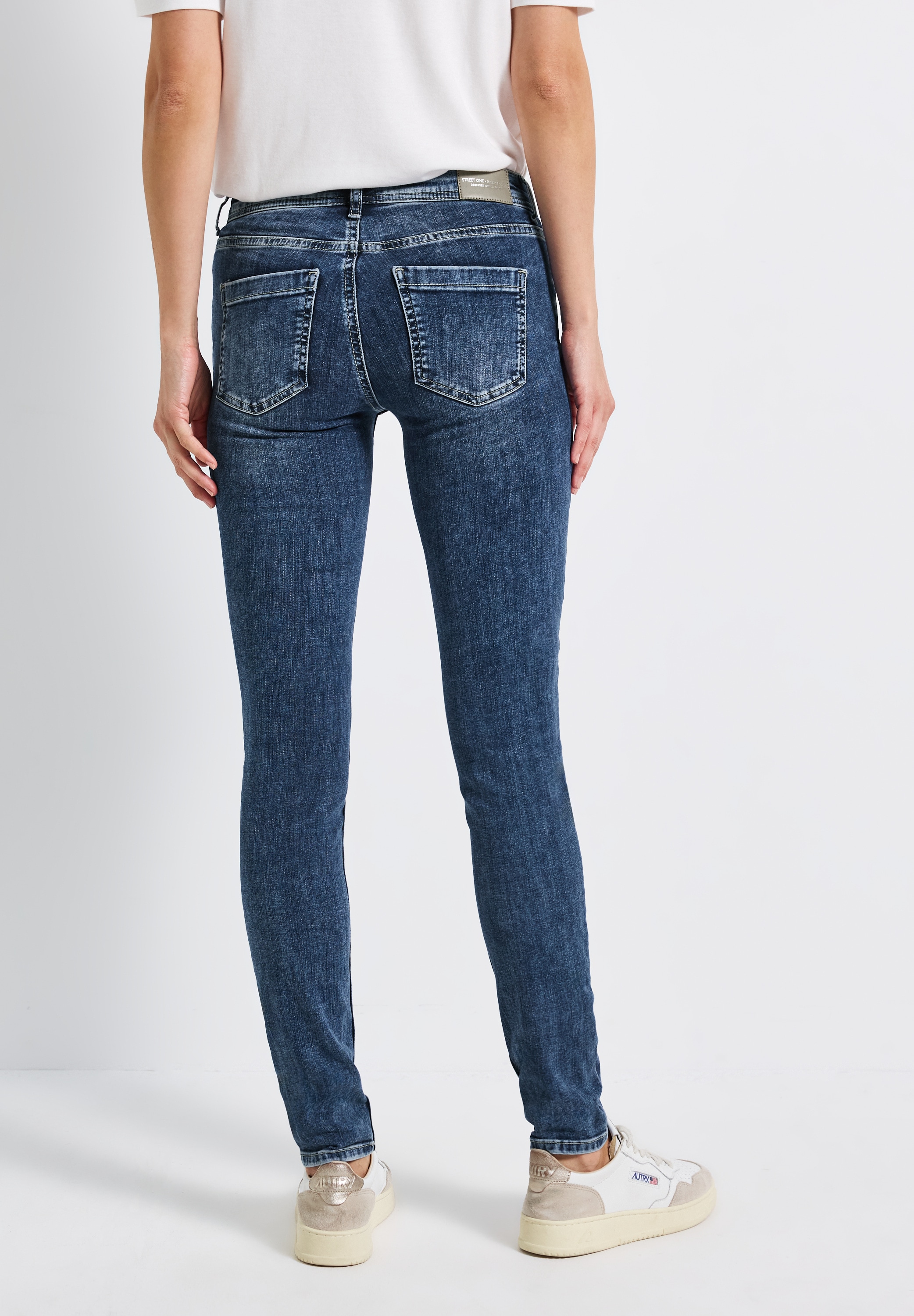 Slim-fit-Jeans STREET ONE, Damen, Gr. 28, Länge 32, indigo heavy washed, Jeans, 89% Baumwolle, 8% Polyester, 3% Elasthan, unifarben, casual, lang, Jeans, Middle Waist Image