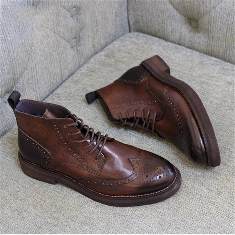 Vintage Britischer Stil Herren Brogues Lederstiefel Kleid Schuhe Herren Stiefeletten Schnürung Urban Male Herbst Winterstiefel