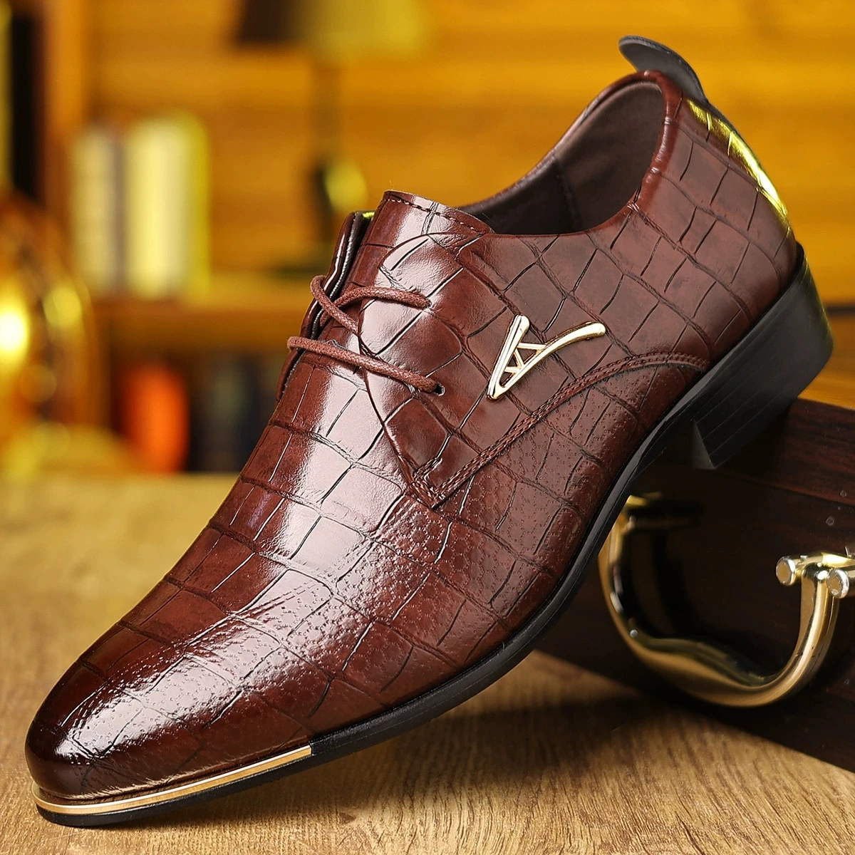 Mode PU Leder Schuhe Männer Business Formale Kleid Schuhe Schwarz Braun Casual Anzug Komfortable Britischen Stil Bräutigam Männer Schuhe