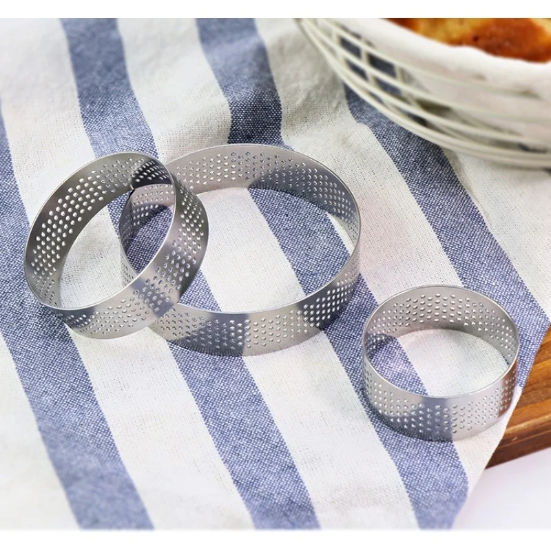 1/2/4PCS 5cm Edelstahl Mousse Kuchen Form Hitzebeständige Perforierte Runde Torte Ring Cookies gebäck Kreis Cutter Form Werkzeuge Image