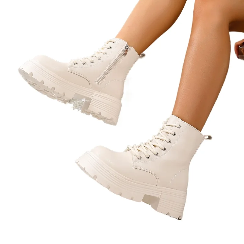 2026 Stiefeletten Frauen Mode Herbst Casual Weibliche Weiße Chelsea Booties Punk Gothic Schuhe Plattform Kurze Leder Kampf Stiefel