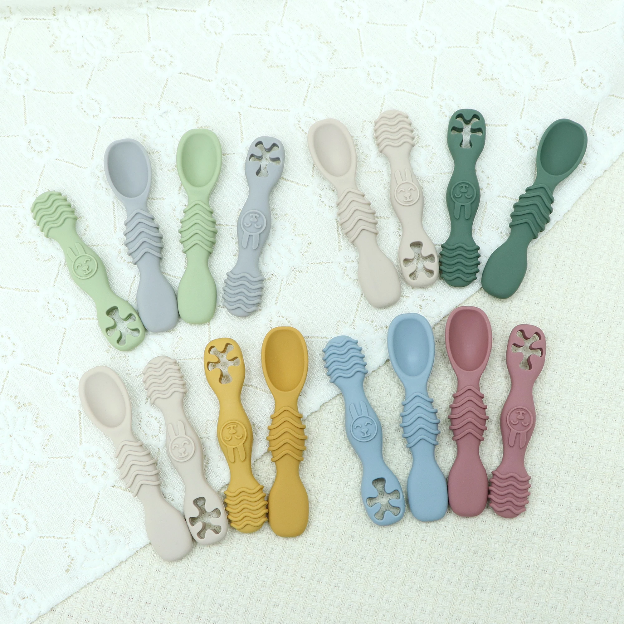 4 Stück Baby-LED-Entwöhnungsutensilien, mehrfarbige Babylöffel, selbsternährend, ab 6 Monaten, Cucharas para Bebes für Feststoffe und Purees Image