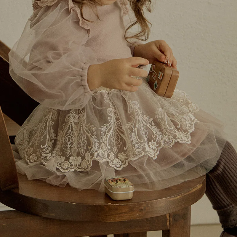 Gonna per bambina per bambini Ins 2025 Autunno Elastico in vita Bambino per bambina Abito retrò in pizzo con finiture in rete Abito versatile per bambina