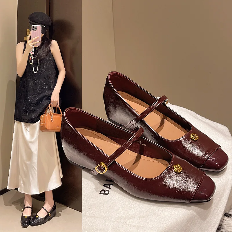 Chaussures pour femmes en cuir chaussures femme mocassins avec fourrure bout rond Slip-on robe en cuir véritable sans lacet nouvelles chaussures plates femme plat