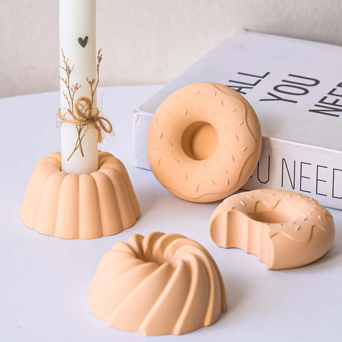 3D Donut Pudding Kerzenhalter Silikonform DIY handgemachte runde lange Streifen Wachs Kerzenständer Gips Harz Handwerk Formen Home Dezember Image