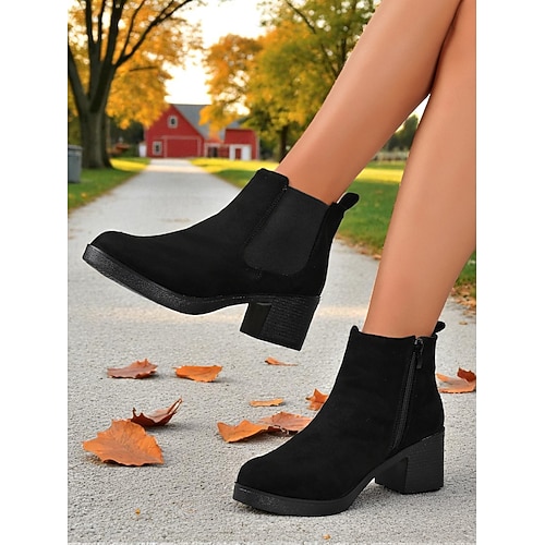 Rote Damenstiefeletten mit Reißverschluss – stylische Stiefeletten aus Wildlederimitat mit Blockabsatz für Weihnachten, das Büro und Freizeitausflüge Image