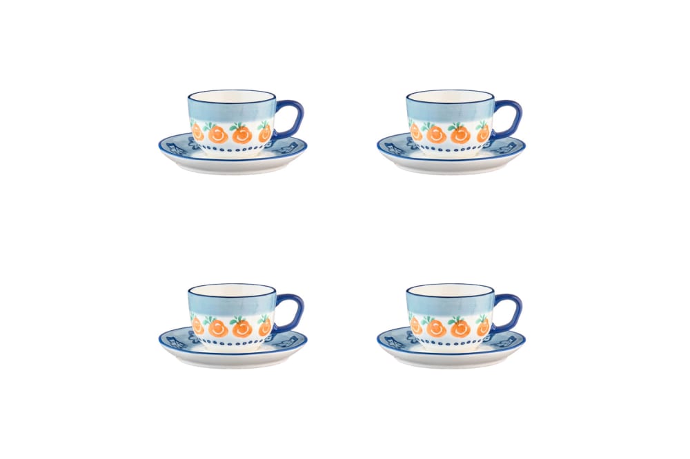 Lot de 4 tasses en porcelaine , peinte à la main blanc D15