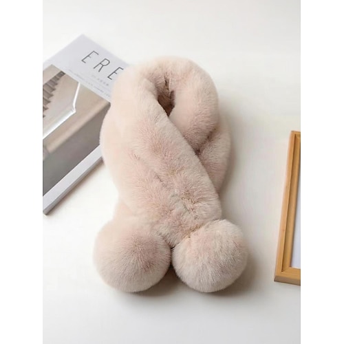 Weihnachtsschal aus Kaninchenfellimitat für Damen mit Bommeln, weiches und kuscheliges Winteraccessoire für Feiertagspartys und als Geschenk Image