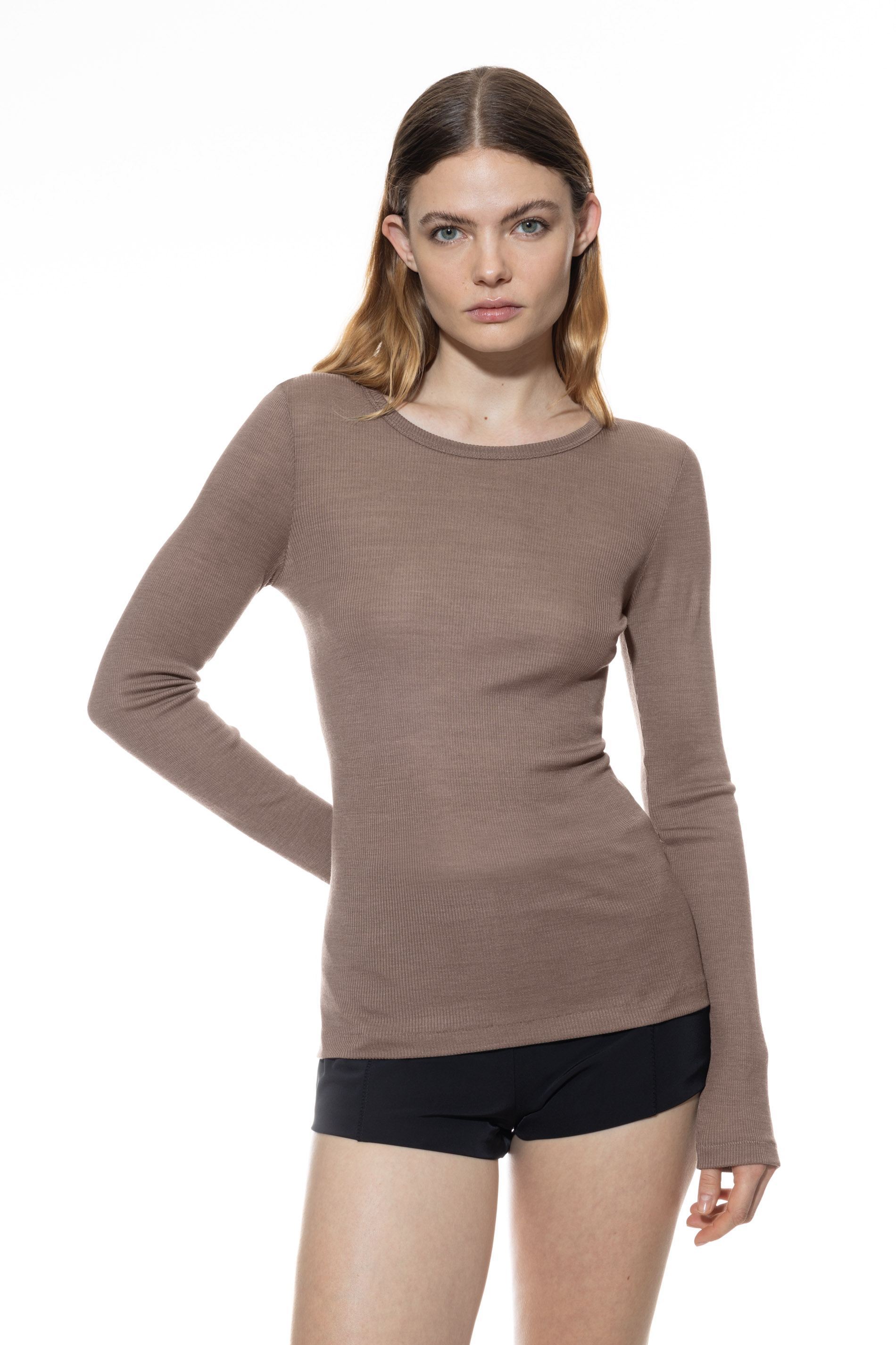 Langarmshirt MEY "Wool Love", Damen, Gr. XXS/XS, grau (deep taupe), Feinstrick, Obermaterial: 70% Schurwolle, 30% Seide, unifarben, figurbetont hüftbedeckend, Rundhals, gerader Abschluss, Shirts Langarmshirt, schmale Passform, Langarm,...