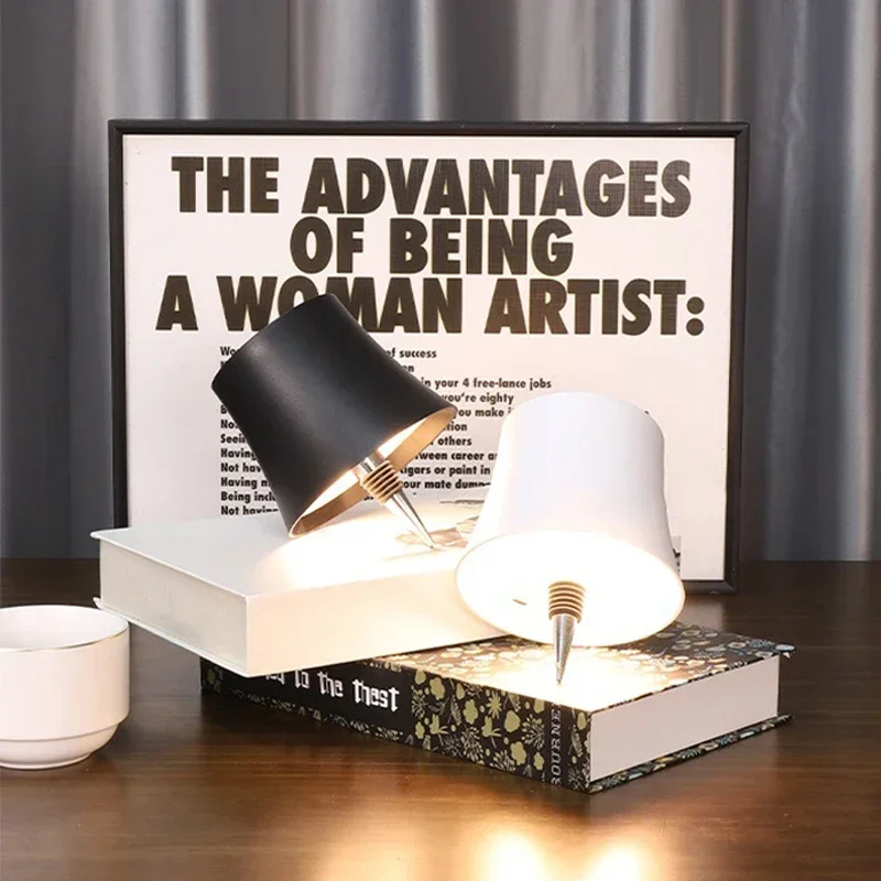 Drahtlose Flaschen-LED-Tischlampe, Touch-Steuerung von 3 Farben, stufenlose Dimmung, Nachtlampen, geeignet für Bar, Weinflaschen, Schreibtischbeleuchtung