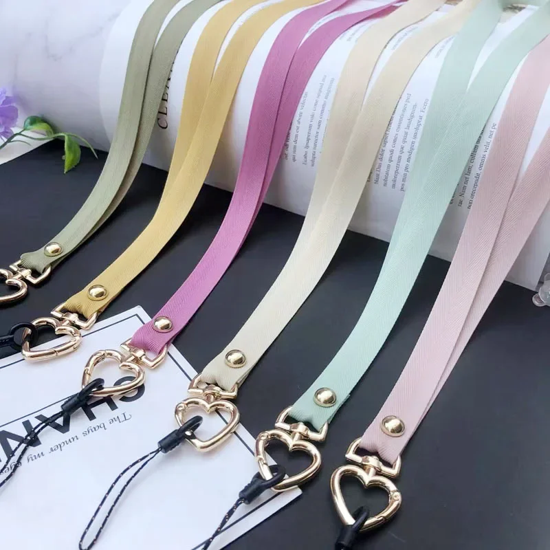 Universal Cell Phone Crossbody Lanyard Strap Adjustable, Metal Heart Phone Strap Neck, Anti Lost Hanging Rope pink