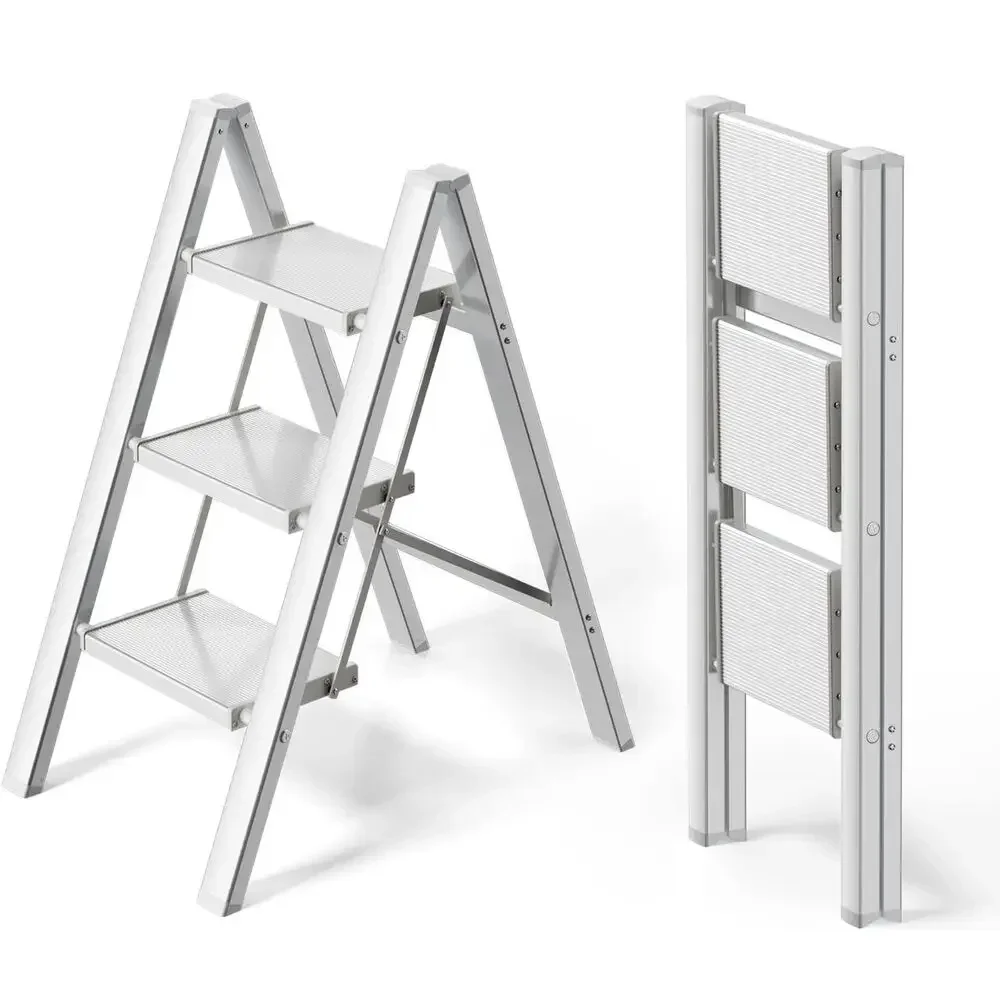 Folding Aluminum Step Ladder With Wide Rungs, Portable Lightweight Ladder, Non Slip Feet Stepping Ladder 3 Step Ladder 82.5cm