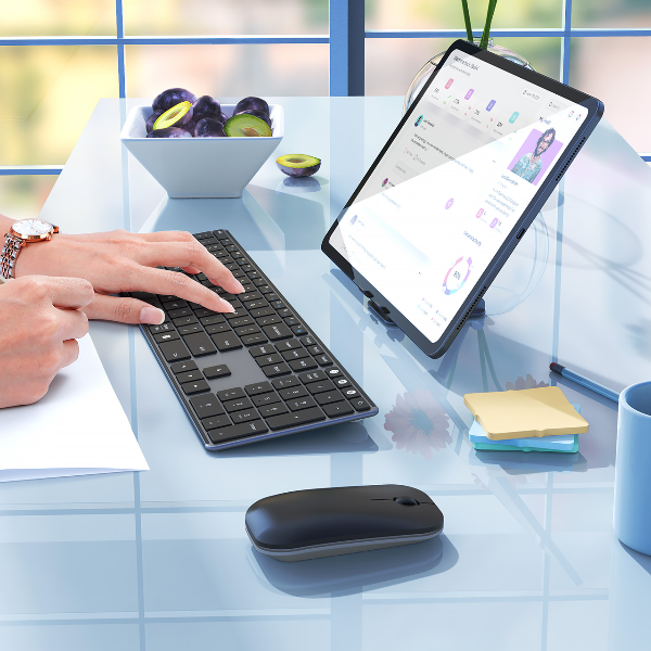 Multi Device Bluetooth Keyboard & Mouse Combo, Seenda Rechargeable Slim Wireless Set For Win Mac, Laptop, Tablet, PC white