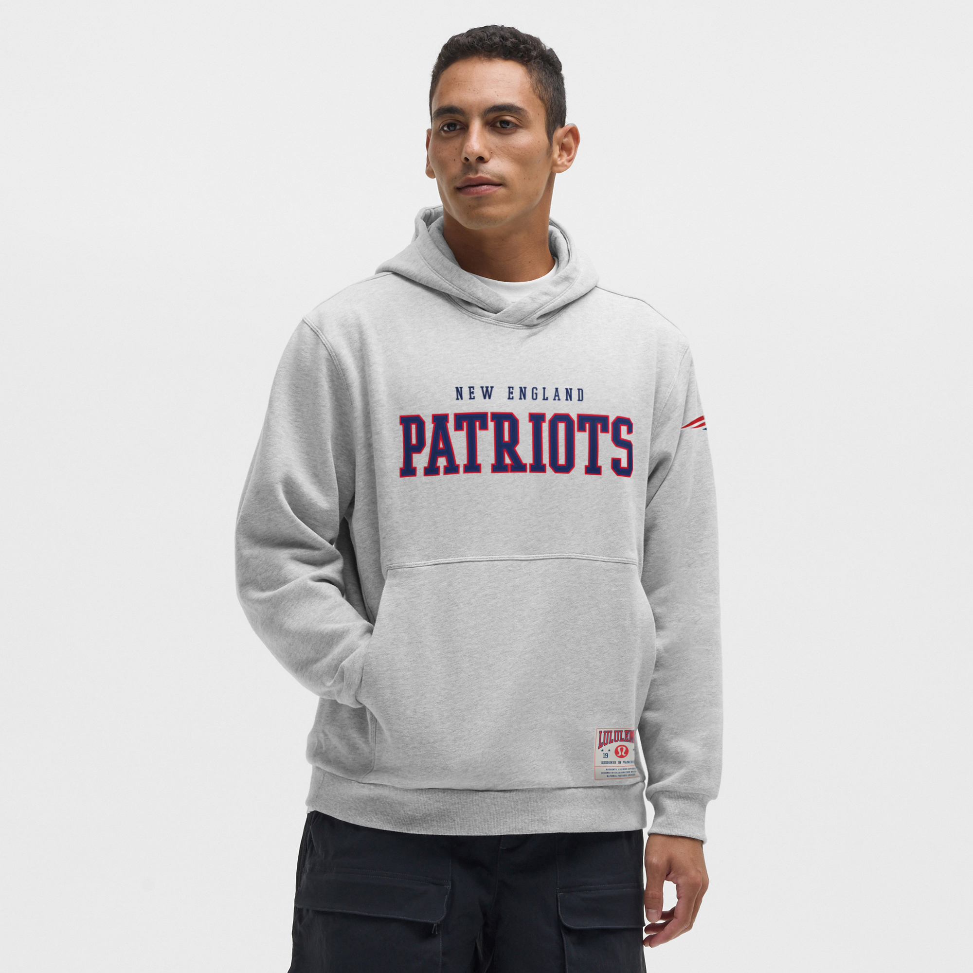 lululemon Heathered Silver Drop New England Patriots Steady State Pullover Hoodie für Herren Image
