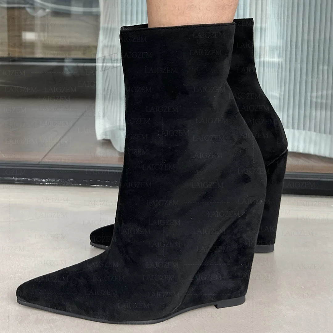 LAIGZEM Damen-Stiefeletten mit Keilabsatz, seitlicher Reißverschluss, spitzer Zehenbereich, Wildlederimitat, spitze Zehen, kurze Stiefel, Damenschuhe, große Größe 41, 43, 45, 47