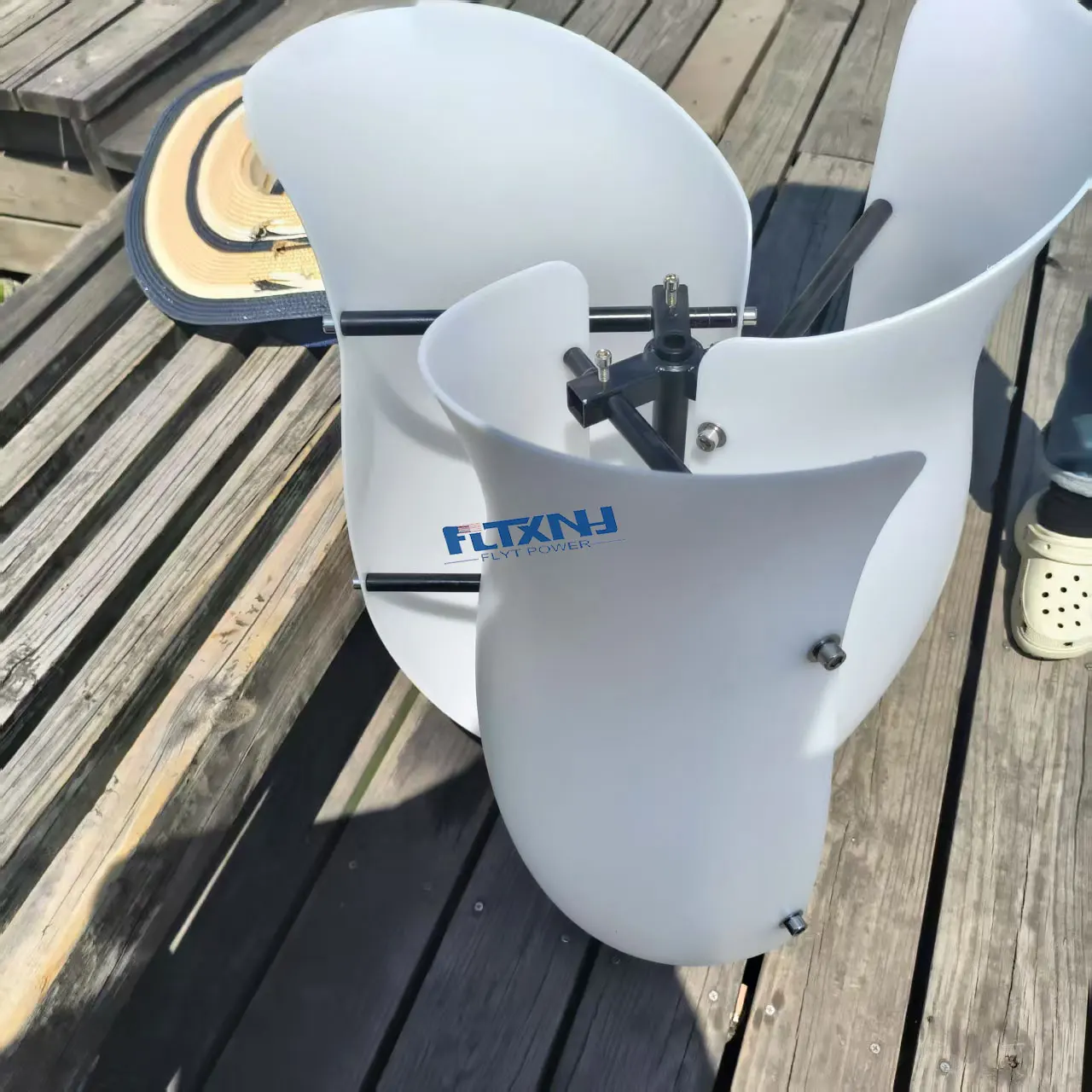 6 kW Vertikalachsen-Windkraftanlage-Permanentmagnetgenerator, 3 Phasen, 24 V, 48 V, 96 V, 120 V, 220 V, vertikale Achse, kernloser Windgenerator Image