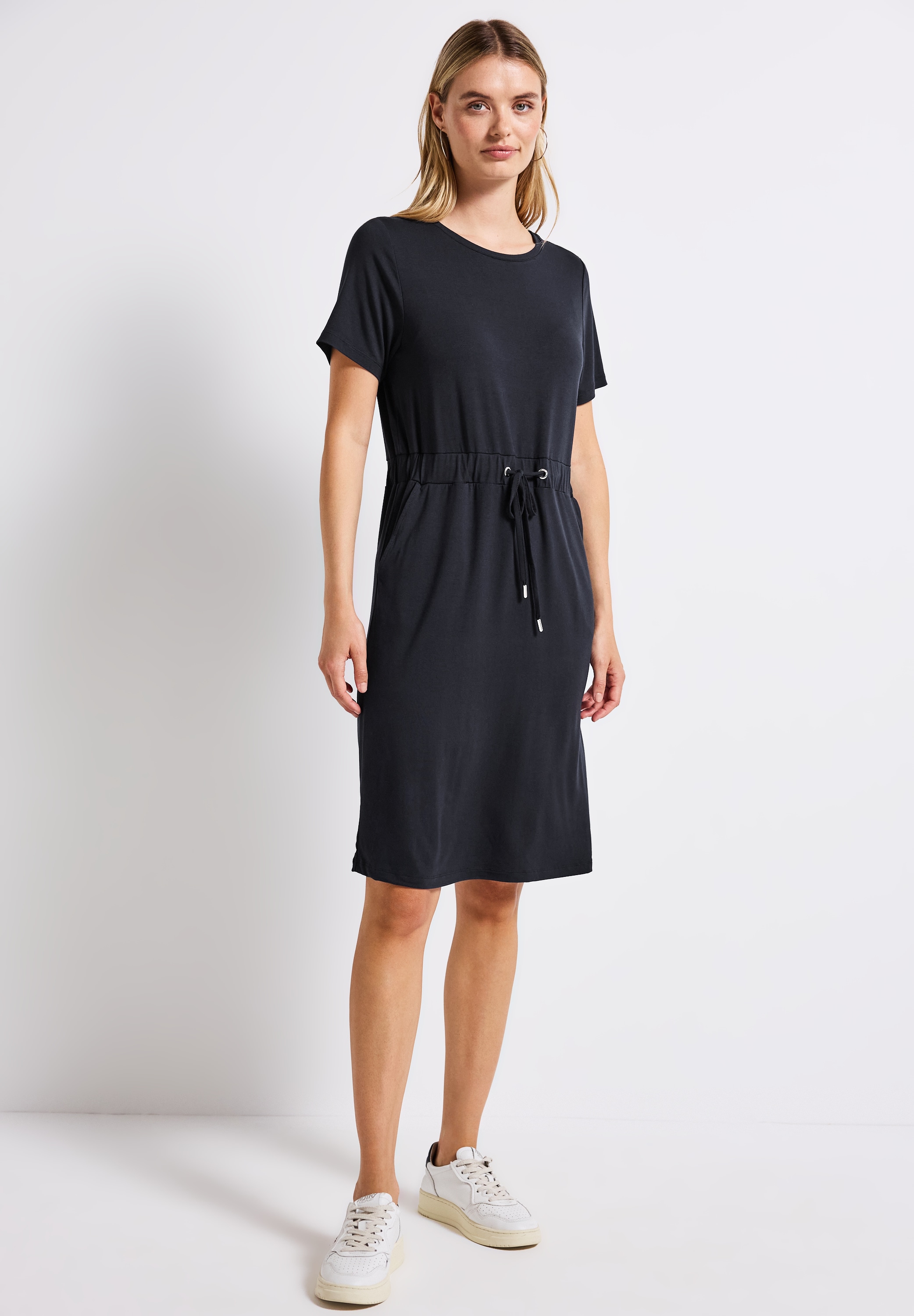 Jerseykleid STREET ONE, Damen, Gr. 46, EURO-Größen, blau (deepwater blau), Jersey, 95% Viskose, 5% Elasthan, unifarben, normal knielang, Rundhals, abgesteppt, Kleider Jerseykleid, mit Tunnelzug an der Taille