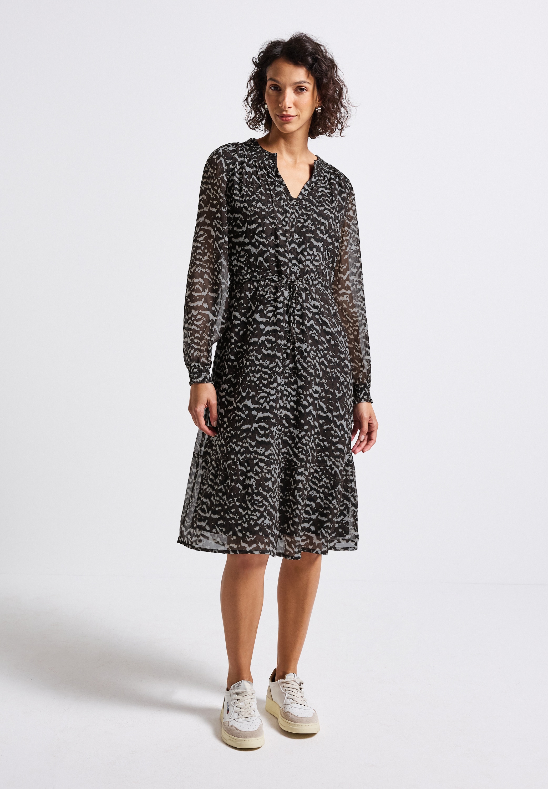 Tunikakleid STREET ONE, Damen, Gr. 46, EURO-Größen, braun (deep roast braun), Stoff, Obermaterial: 100% Polyester; Unterkleid: 100% Modal, gemustert, normal kniebedeckend, Rundhals, elastischer Bund, Kleider, mit grafischem Muster