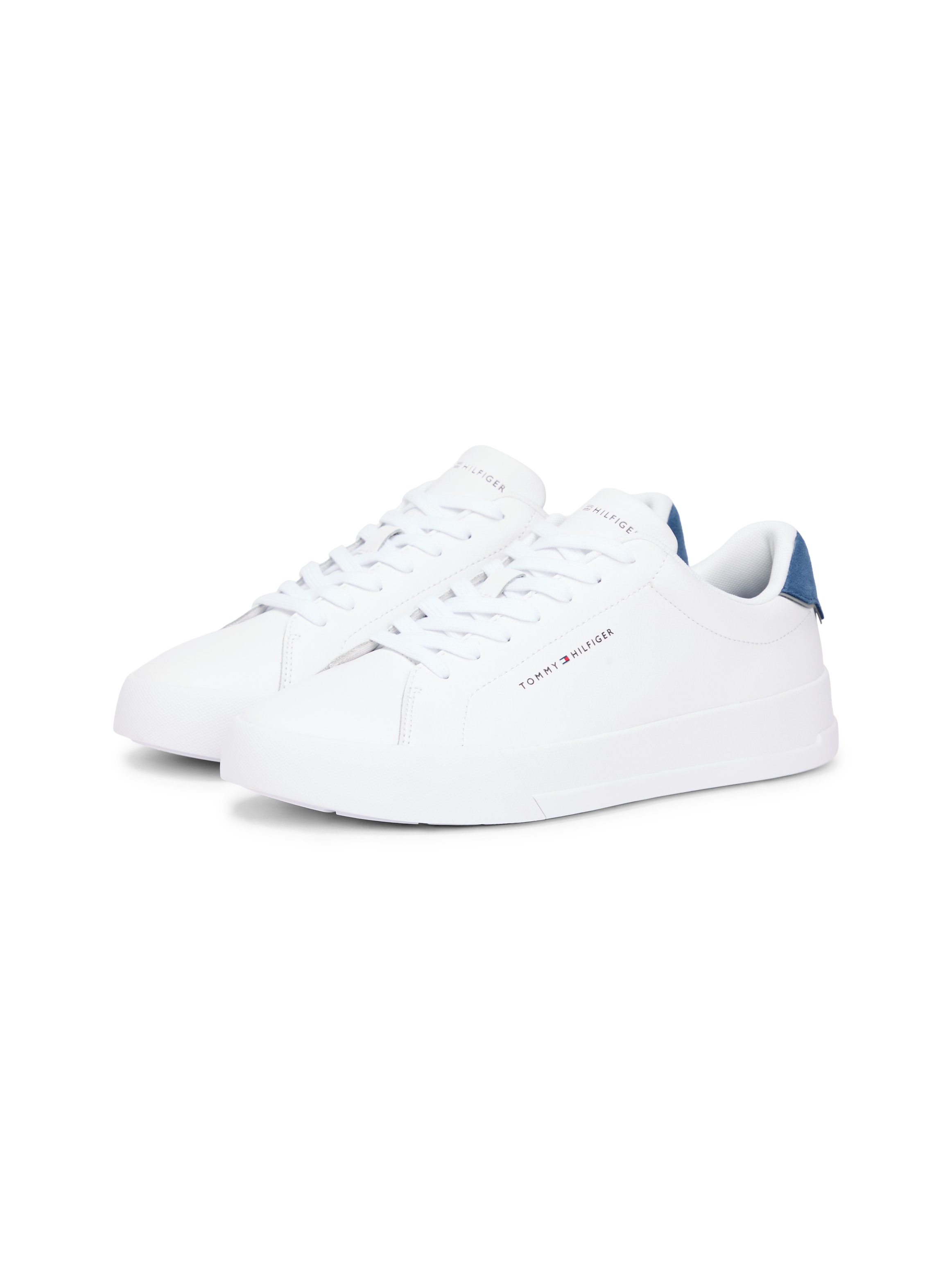Sneaker TOMMY HILFIGER "TH COURT LTH DETAIL ESS", Herren, Gr. 43, weiß, blau, Leder, Lederimitat, unifarben mit Farbeinsatz, Schuhe Sneaker, Freizeitschuh, Halbschuh, Schnürschuh mit seitlichem Logoschriftzug