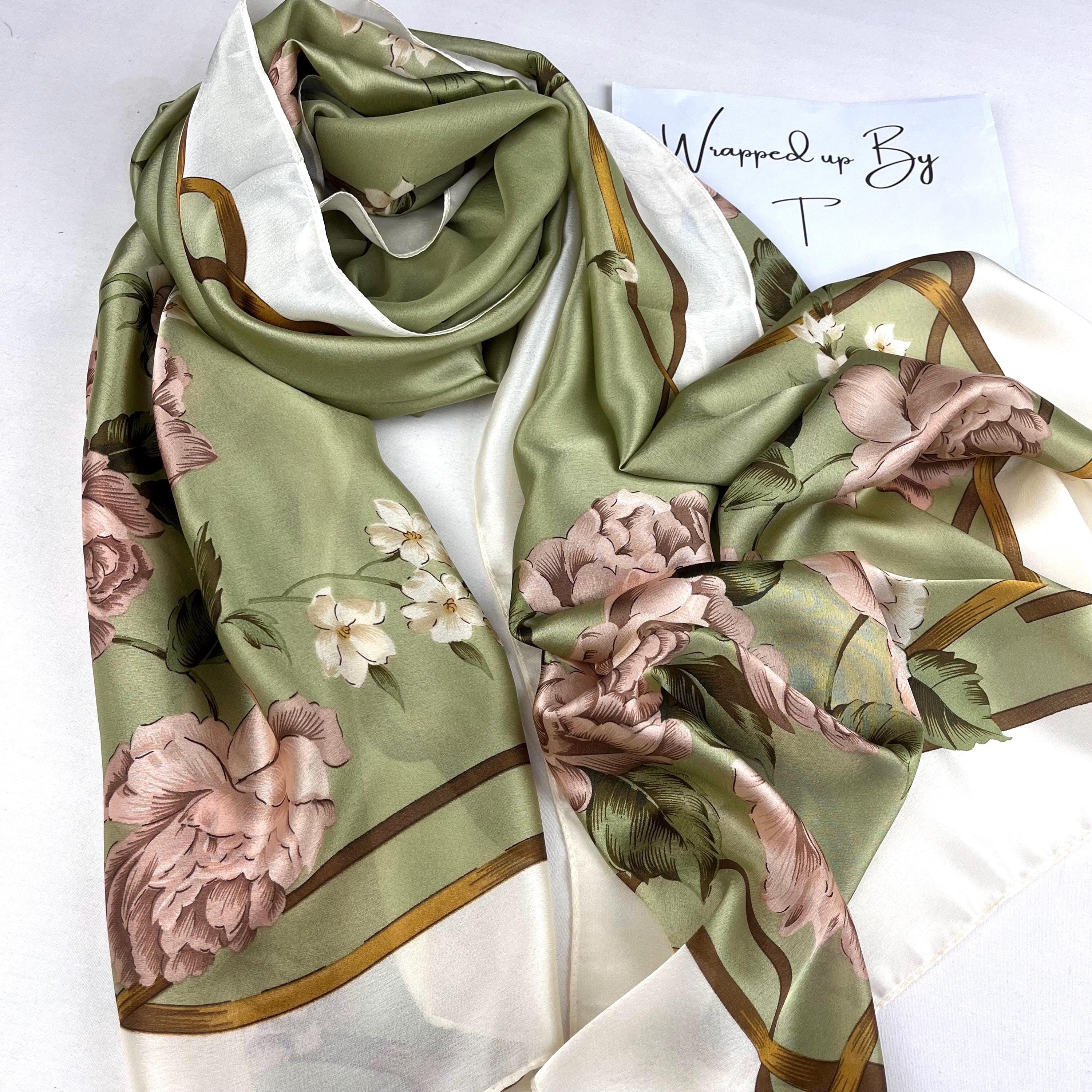 Sciarpa di seta verde oliva, sciarpa avvolgente in raso da donna, pareo, regalo personalizzato per donna, foulard