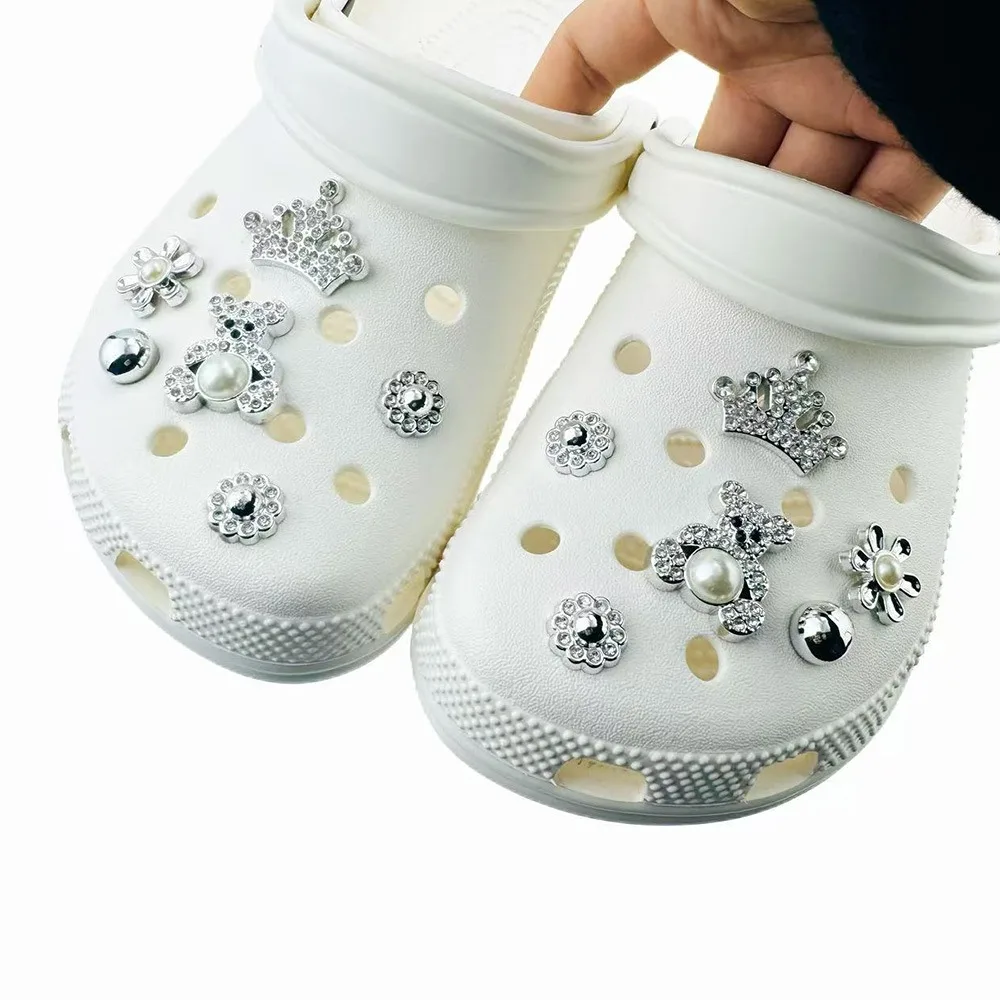 12PCS Mode Silber Krone Diamant Juwel Bär DIY Schuh Charm Set Zubehör Abnehmbare Mode Schuhe Dekorationen Schnalle