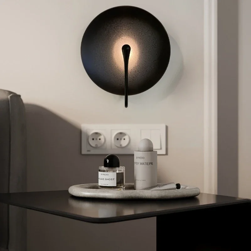 Künstlerische moderne minimalistische Retro-Wandleuchte, runde kreative dekorative Lampe aus Edelstahl für Wohnzimmer, Arbeitszimmer, Schlafzimmer, Wände Image