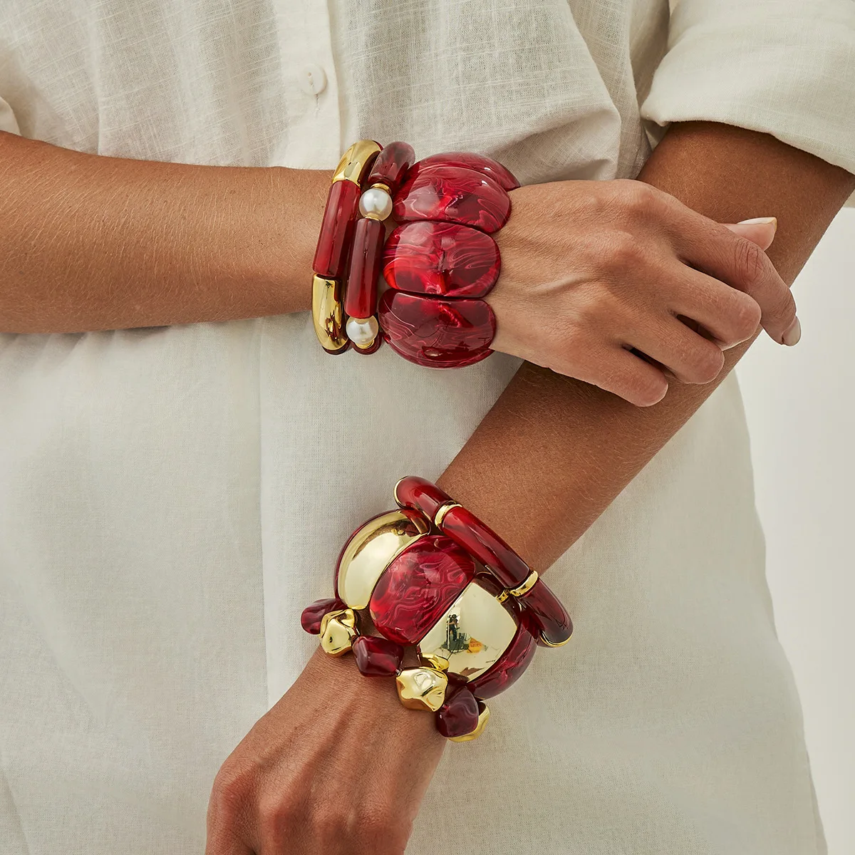 IngeSight.Z 6-Stil Vintage rotes Harz Acryl Armbänder Frauen Punk Splice Metallrohr Perlen handgefertigte Armreifen Ästhetik Schmuck