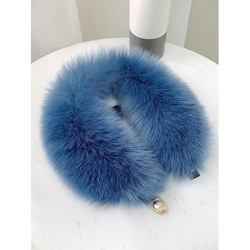 Damen-Weihnachtsschal mit Kunstpelzkragen, weich und kuschelig, erhältlich in Rot, Weiß und vielen weiteren Farben – das perfekte Weihnachtsgeschenk Image