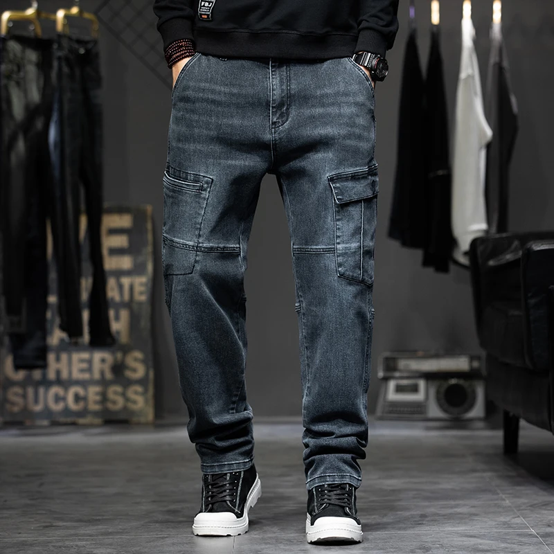 Neue Herbst- und Wintermodelle. Gespleißte Arbeitsjeans für Herren. Modische, lockere Jeans mit mehreren Taschen, Herrenhosen, große Größe 28–44